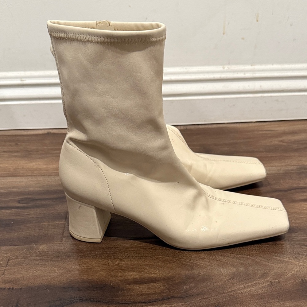 OAK + FORT Cream Heeled Boots
